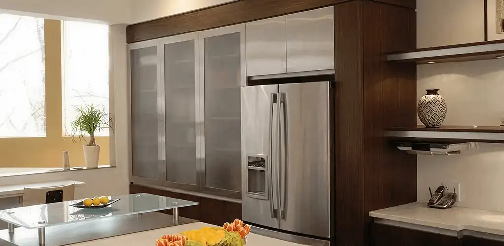 Cabinet door replacement and modern kitchen cabinet upgrade in Milwaukee, WI